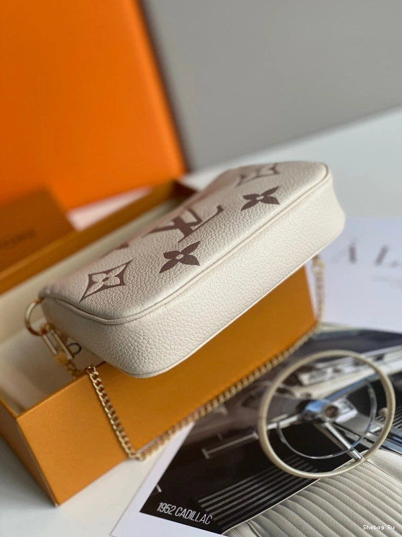 MINI LOUIS VUITTON POCHETTE ACCESSOIRES 0724